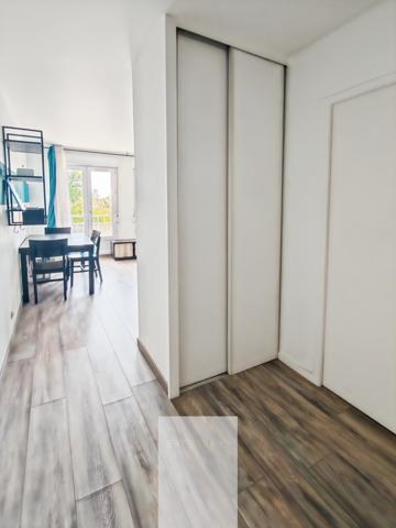 Pontault-Combault (77340) Grand studio meublé avec balcon + parking – Idéal investissement ou 1er achat à Pontault-Combault