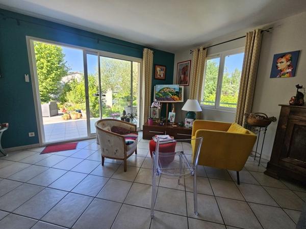 Maison à vendre |  Montguyon |  5 pièces | 149 m²