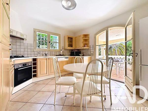 Maison à vendre 6 pièces 160 m² Saint-Raphaël