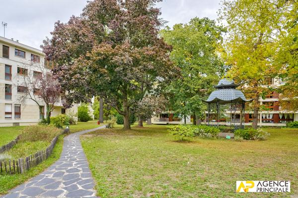 Appartement Maisons-laffitte 1 pièce(s) Loyer 725 €/mois charges comprises **  - Référence  13622
