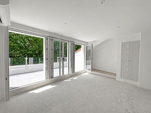 TOULOUSE - GRAND ROND - T4 DUPLEX, 3 TERRASSES, ASCENSEUR, CAVE , Toulouse