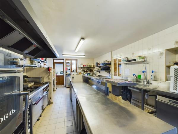 Dpt Savoie (73), à vendre restaurant avec appartement de fonction