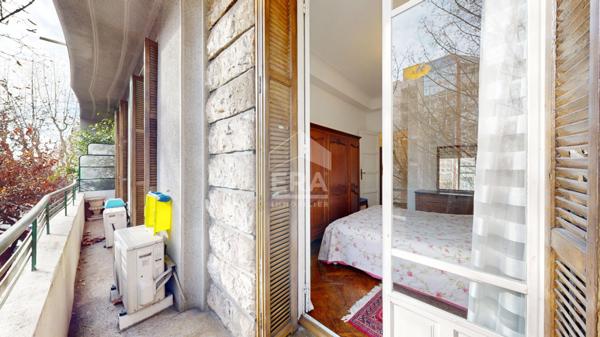 NICE - FLEURS / F. GROSSO : VASTE 2 PIÈCES AVEC BALCON CÔTÉ EST