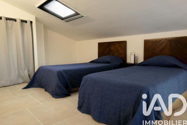 Maison à vendre 10 pièces 225 m² Nîmes-Saint-Césaire