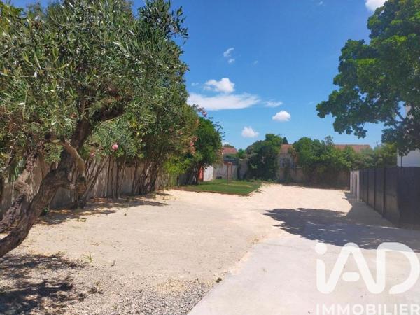 Maison à vendre 10 pièces 225 m² Nîmes-Saint-Césaire