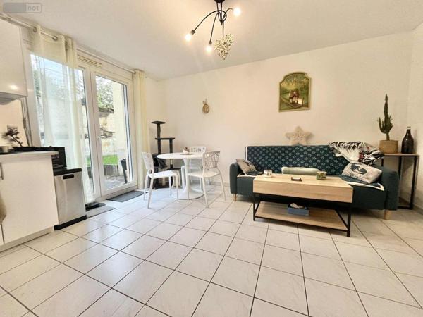 Appartement à vendre à Besançon dans le Doubs (25000), ref : 25006-73-2025   
rue des Vieilles Perrières