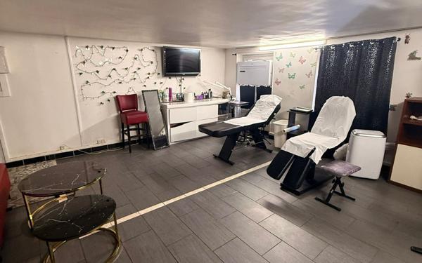 Appartement à vendre    1 pièce • 38,78 m2 Paris 19