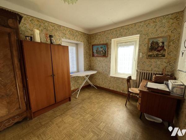 Hôpital de QUESSOY - Maison en pierres, dépendance et terrain