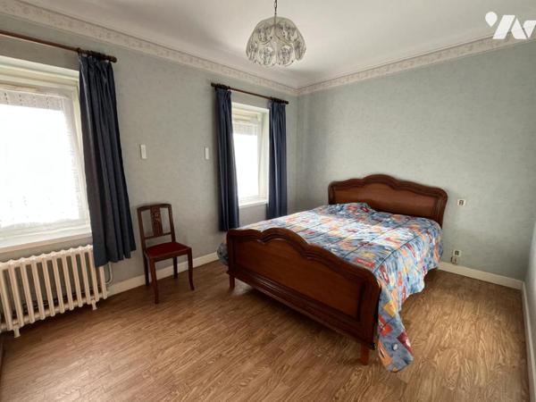 Hôpital de QUESSOY - Maison en pierres, dépendance et terrain