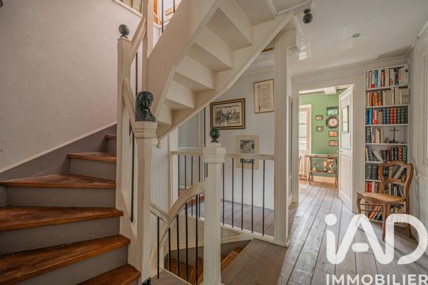 Maison à vendre 10 pièces 231 m² Saint-Martin-d'Uriage
