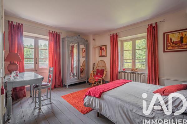 Maison à vendre 10 pièces 231 m² Saint-Martin-d'Uriage