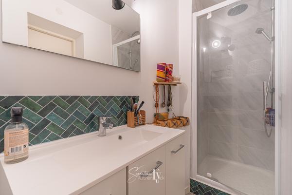Appartement
         4 pièces
        - 78 m² Exclusivité 137 450 € *