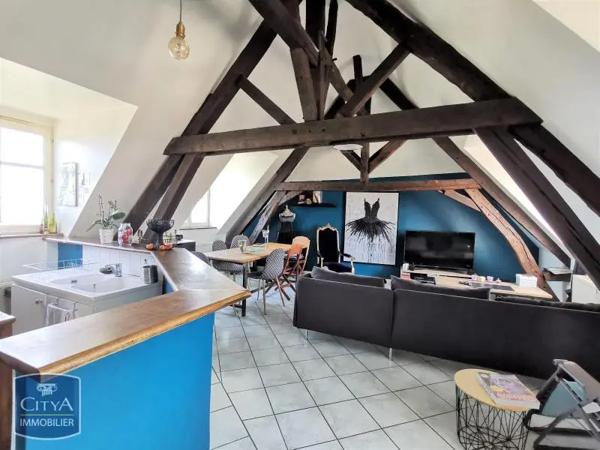 Appartement à louer 4 pièces 84.22m² Laon (02000)