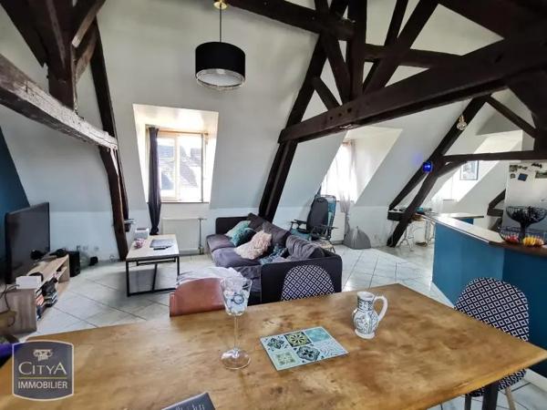 Appartement à louer 4 pièces 84.22m² Laon (02000)