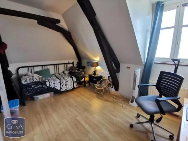 Appartement à louer 4 pièces 84.22m² Laon (02000)