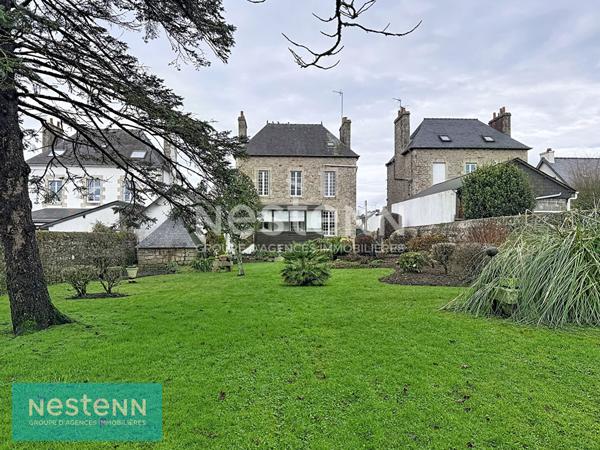 Maison familiale de caractère Environ 148 m² Grand terrain Loudéac