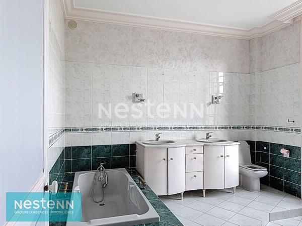 Maison familiale de caractère Environ 148 m² Grand terrain Loudéac