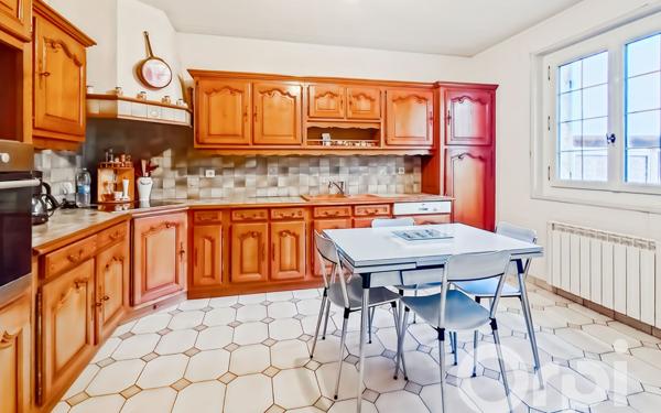 Maison à vendre    6 pièces • 132,70 m2 Gisors
