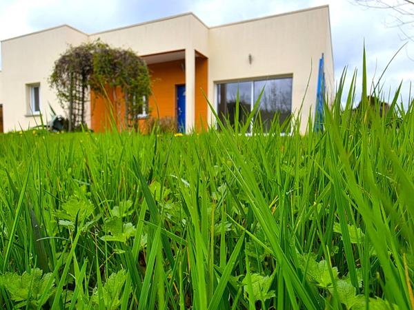 Contemporaine 4 chambres avec grande pièce de vie !