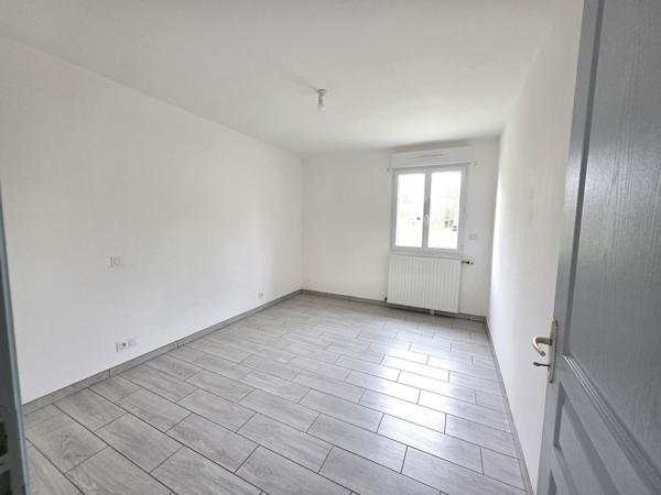 Contemporaine 4 chambres avec grande pièce de vie !