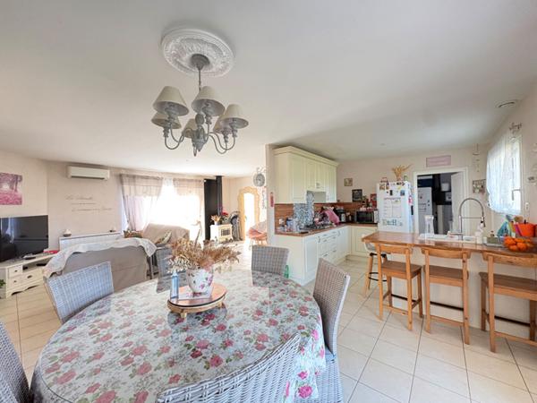 47110 SAINTE LIVRADE SUR LOT Maison de plain pied sainte Livrade sur lot avec piscine