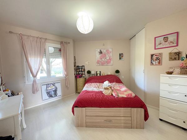 47110 SAINTE LIVRADE SUR LOT Maison de plain pied sainte Livrade sur lot avec piscine