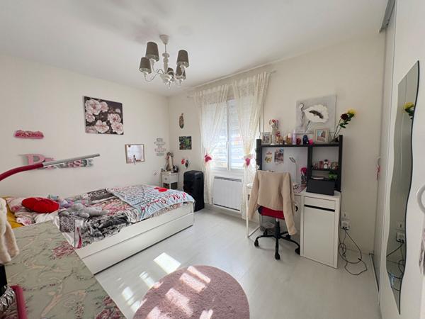 47110 SAINTE LIVRADE SUR LOT Maison de plain pied sainte Livrade sur lot avec piscine