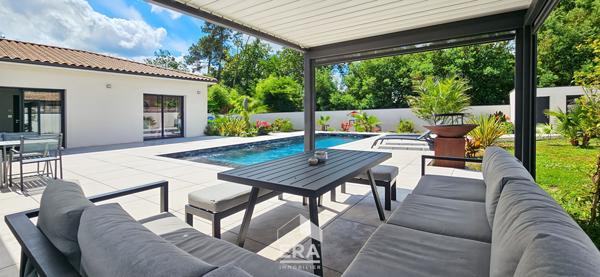 PESSAC - Villa récente haut de gamme de 160 m² habitables de plain-pied sur plus de 1100m² de parcelle  - COUP DE COEUR
