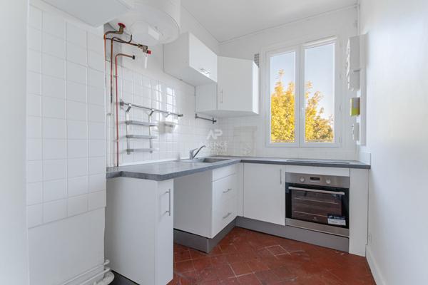 Appartement Saint Germain En Laye 3 pièce(s) 68.20 m2 €549 000 ** - Référence 17453