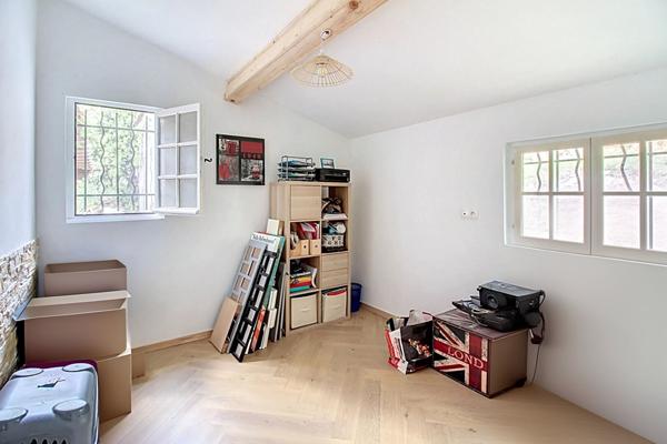 EXCLUSIVITE À VENDRE - VIDAUBAN - Maison T4 avec VUE 88 m² sur 3856m² de terrain arboré en restanques