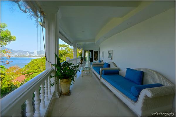 Villa de 12 chambres avec 2 piscines à vendre à Patong, Phuket