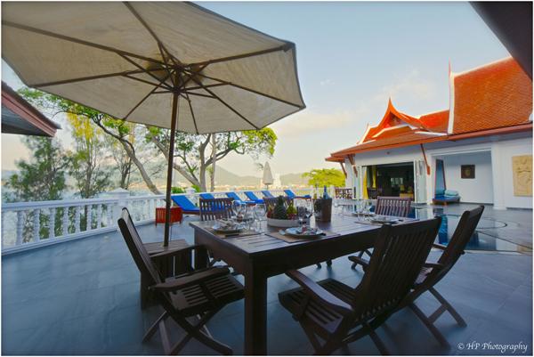 Villa de 12 chambres avec 2 piscines à vendre à Patong, Phuket