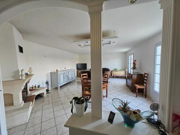 Maison à THOUARS, 79100 - 7 pièces 167m²