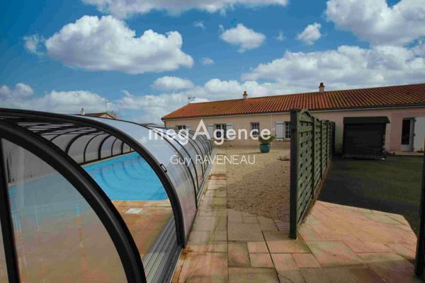 Maison à THOUARS, 79100 - 7 pièces 167m²