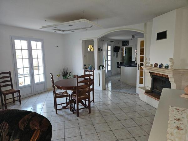 Maison à THOUARS, 79100 - 7 pièces 167m²