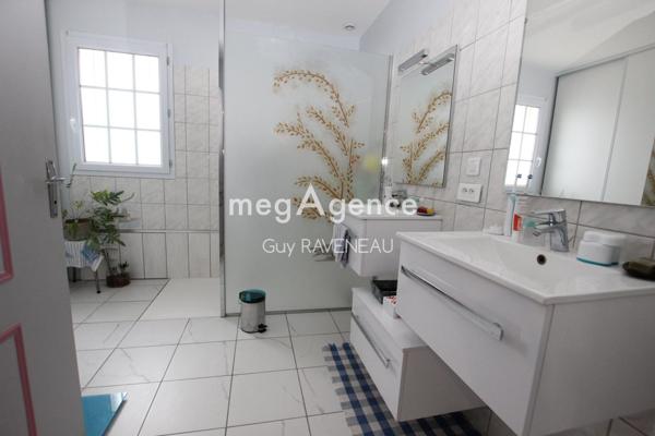 Maison à THOUARS, 79100 - 7 pièces 167m²