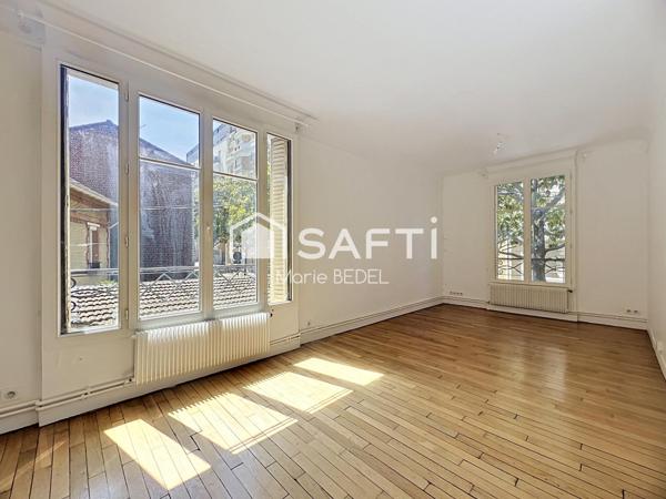 PROCHE MAIRIE D'ISSY - DUPLEX À RENOVER