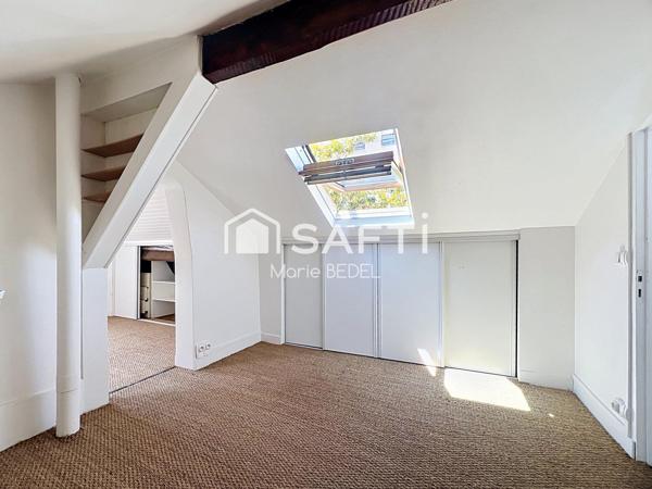 PROCHE MAIRIE D'ISSY - DUPLEX À RENOVER