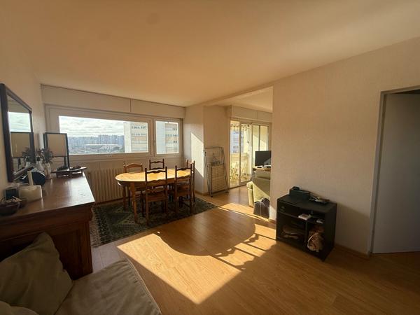 Appartement Appartement T3 avec possibilité d'aménagement en T4 67 m²