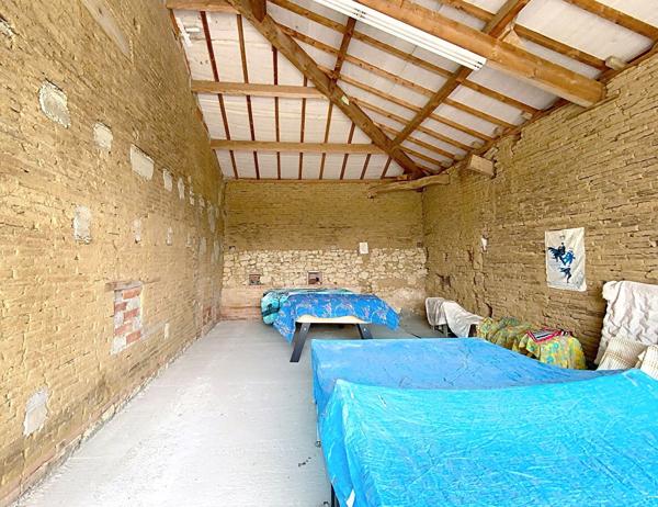 Grande maison de 180 m² avec dépendance au calme dans la nature proche de Montauban