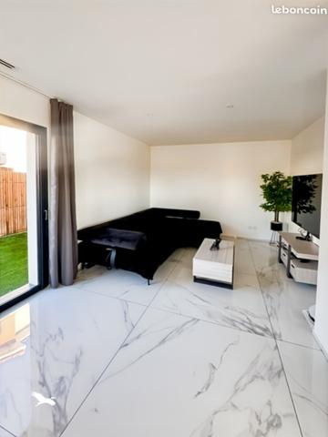 Maison 386 670 € Saint-Brès 4 p 97 m² DPE A