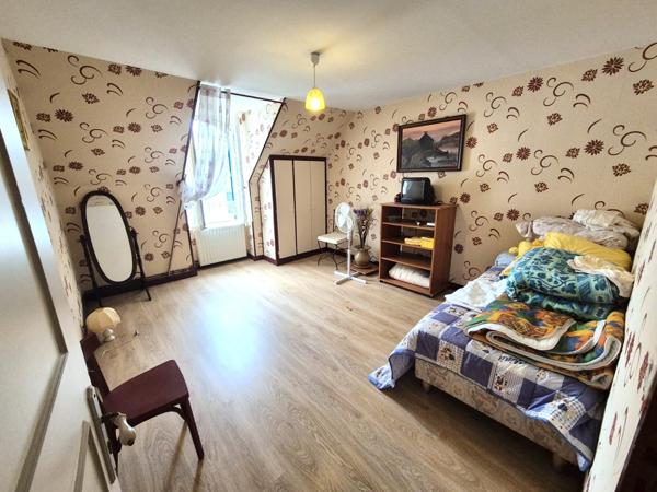 Maison 14 pièces - 345 m²