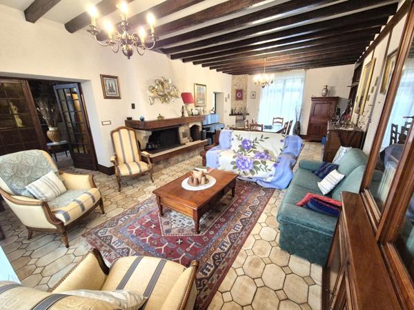 Maison 14 pièces - 345 m²