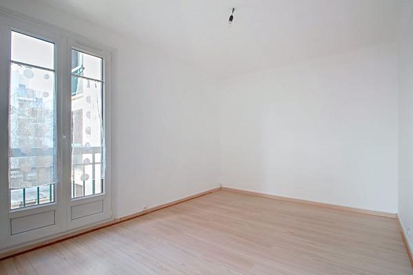 APPARTEMENT RUEIL-MALMAISON BORD DE SEINE 3 PIECES 2 CHAMBRES BALCONS EXPOSITION SUD-OUEST