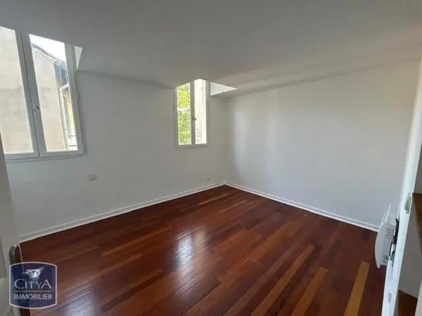 Appartement à louer 3 pièces 69m² Marseille 7e Arrondissement (13007)