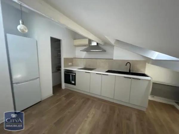 Appartement à louer 3 pièces 69m² Marseille 7e Arrondissement (13007)