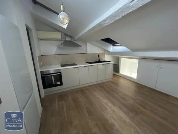 Appartement à louer 3 pièces 69m² Marseille 7e Arrondissement (13007)