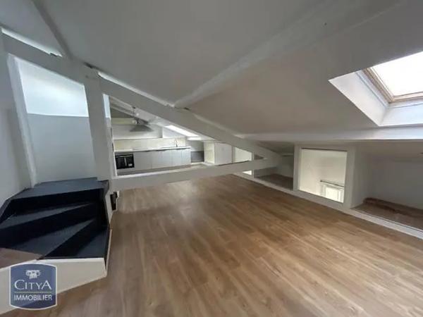 Appartement à louer 3 pièces 69m² Marseille 7e Arrondissement (13007)