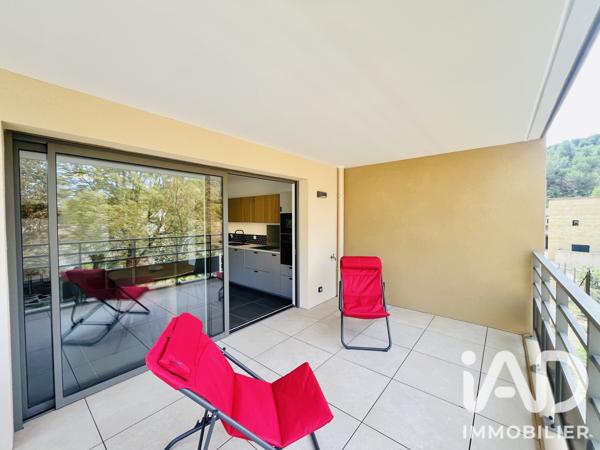 Location appartement 2 pièces 47 m² Aix-en-Provence
