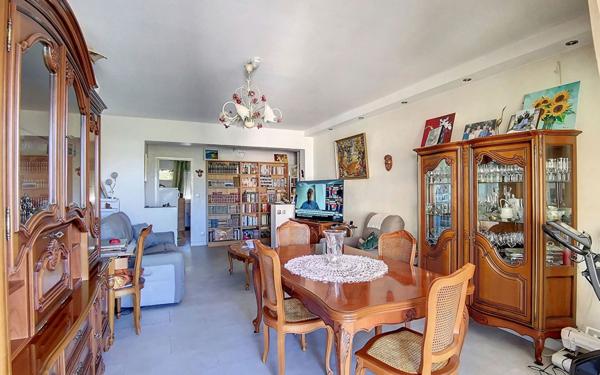 Appartement à vendre    4 pièces • 83 m2 Toulon